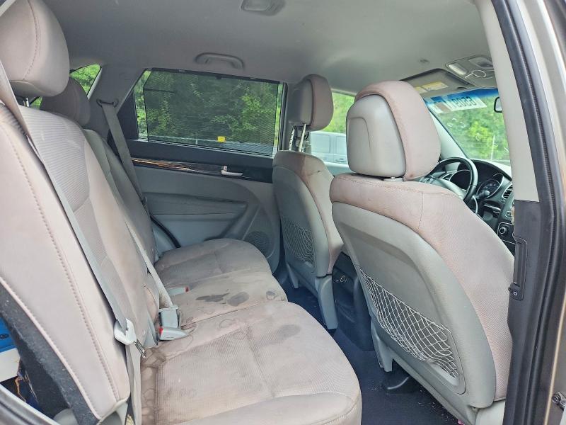 65091156 :رقم المزاد ، 5XYKTCA62EG464817 vin ، 2014 Kia Sorento مزاد بيع