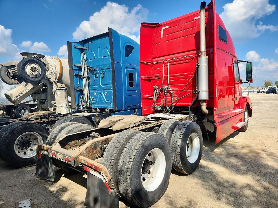 Aukcja sprzedaży 2000 Volvo Vnl, vin: 4V4ND1JH9YN249016, numer aukcji: 66760766