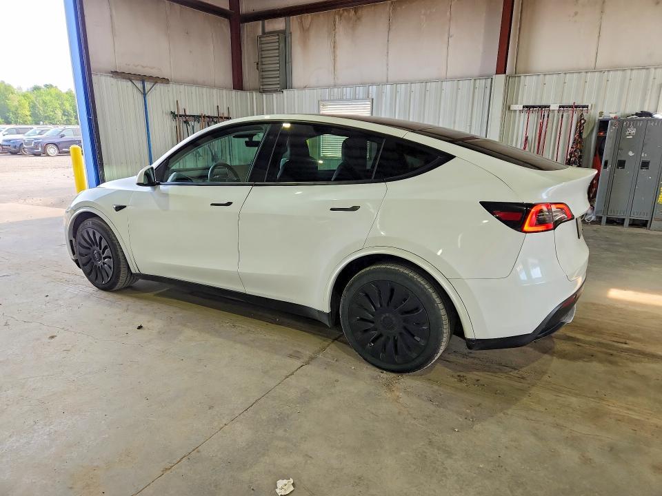 2023 Tesla Model Y მანქანა იყიდება აუქციონზე, vin: 7SAYGDEE1PF611177, აუქციონის ნომერი: 64423226