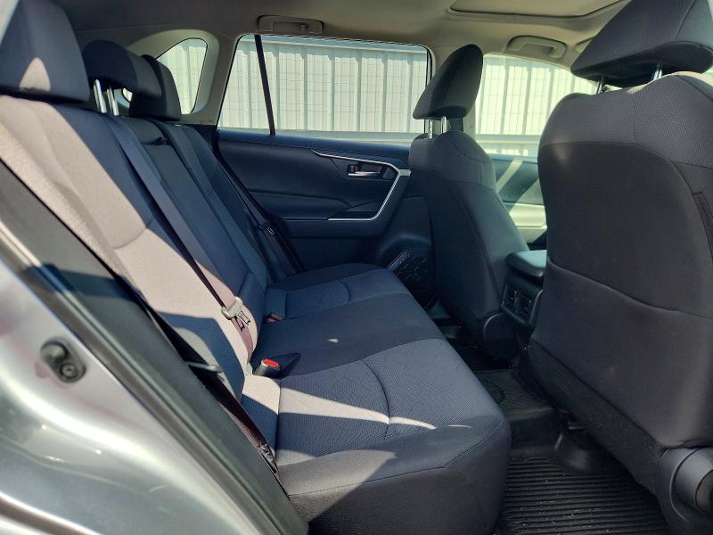 2019 Toyota Rav4 მანქანა იყიდება აუქციონზე, vin: JTMP1RFVXKD043890, აუქციონის ნომერი: 63778446