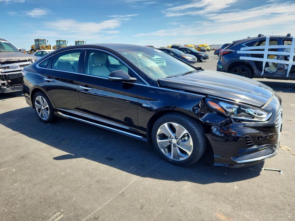 Продажа на аукционе авто 2019 Hyundai Sonata Plug-in Hybrid, vin: KMHE54L24KA091424, номер лота: 66740946