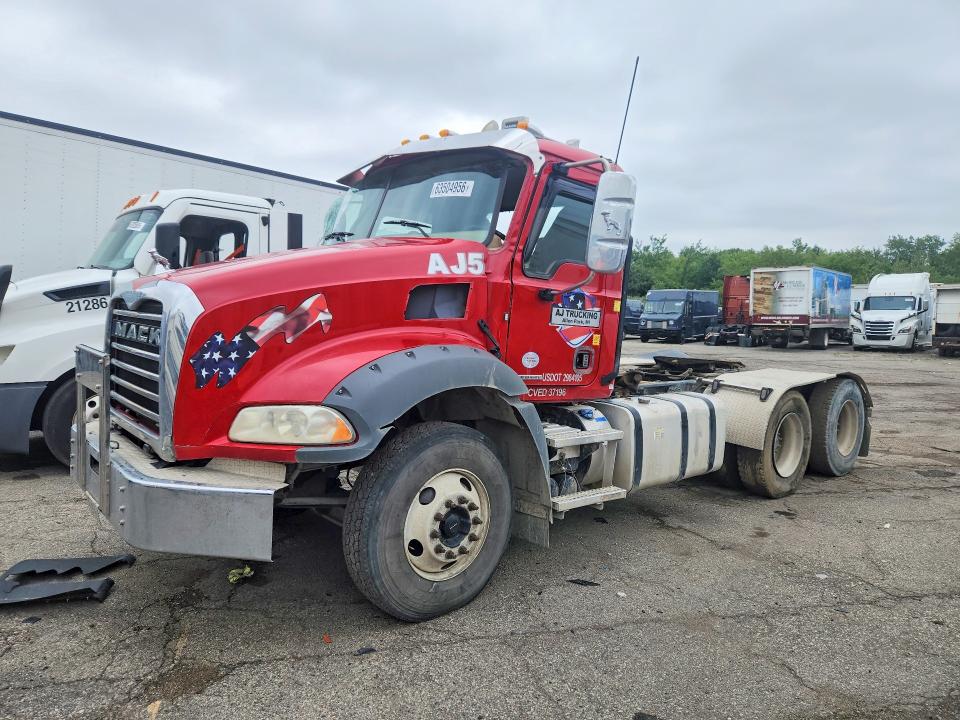 63504956 :رقم المزاد ، 1M1GR4GY1MM022580 vin ، 2021 Mack Granite مزاد بيع