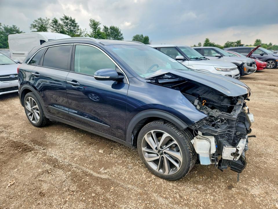 65354056 :رقم المزاد ، KNDCE3LC7H5047742 vin ، 2017 Kia Niro مزاد بيع