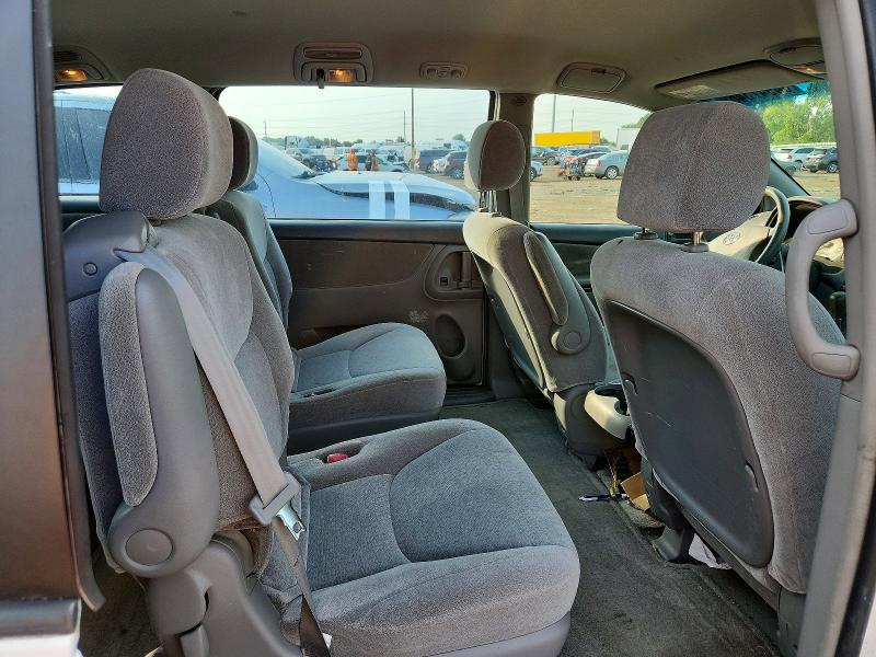 2004 Toyota Sienna მანქანა იყიდება აუქციონზე, vin: 5TDZA23C34S025483, აუქციონის ნომერი: 64947346