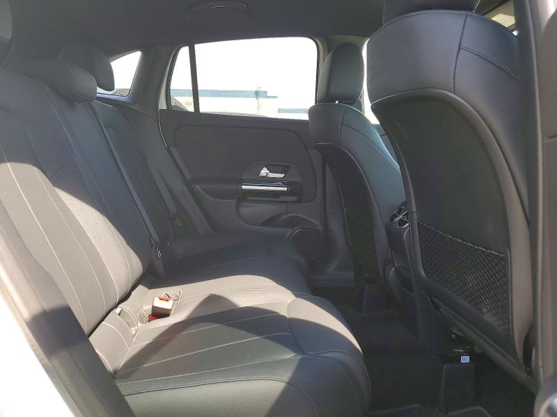 65414456 :رقم المزاد ، W1N4N4GB7NJ366758 vin ، 2022 Mercedes-benz Gla مزاد بيع