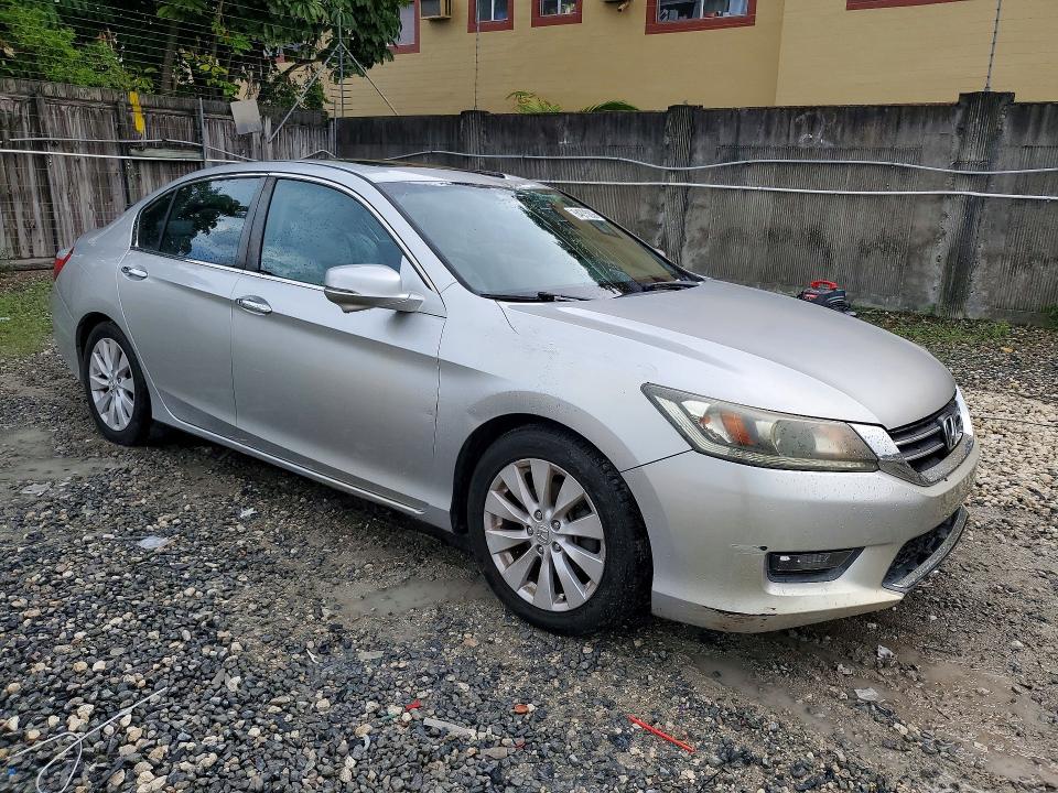 2015 Honda Accord მანქანა იყიდება აუქციონზე, vin: 1HGCR2F85FA068701, აუქციონის ნომერი: 64275806