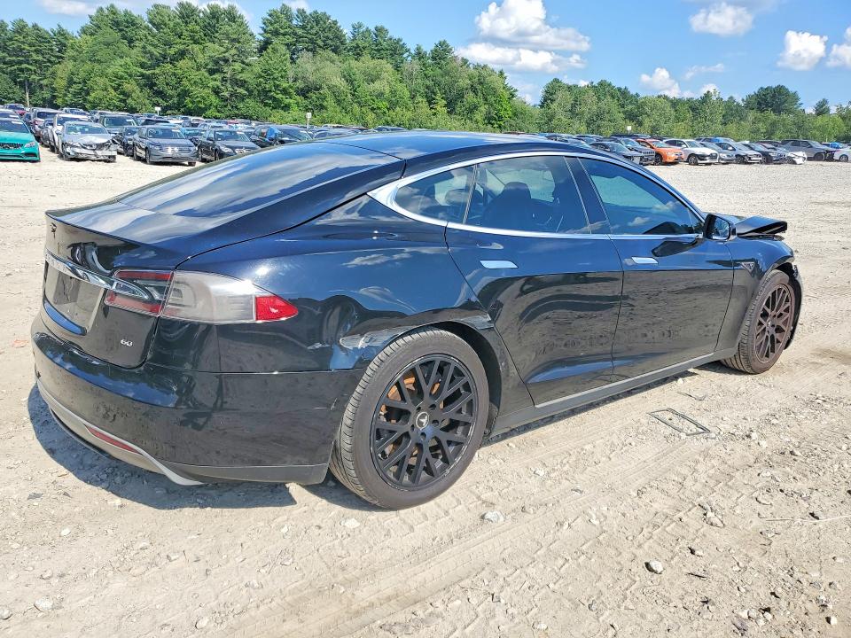 63623386 :رقم المزاد ، 5YJSA1CG6DFP07616 vin ، 2013 Tesla Model S مزاد بيع