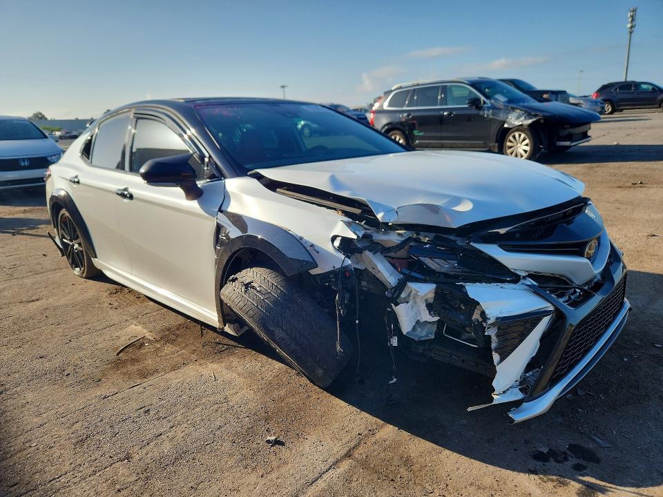 Продажа на аукционе авто 2023 Toyota Camry, vin: 4T1K61AK2PU103741, номер лота: 65500126