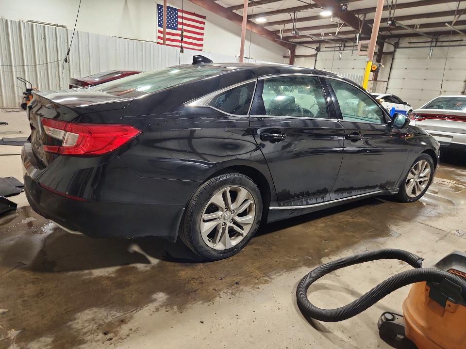 65346276 :رقم المزاد ، 1HGCV1F15JA236659 vin ، 2018 Honda Accord مزاد بيع
