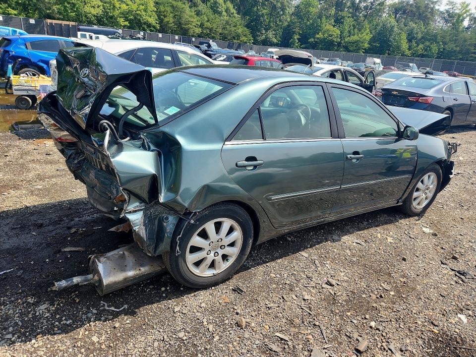 2002 Toyota Camry მანქანა იყიდება აუქციონზე, vin: 4T1BE30K52U527391, აუქციონის ნომერი: 64846046