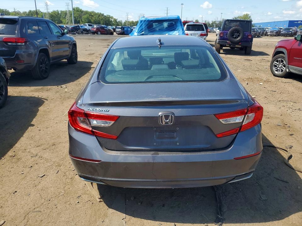Продаж на аукціоні авто 2018 Honda Accord, vin: 1HGCV1F4XJA074781, номер лоту: 66766986