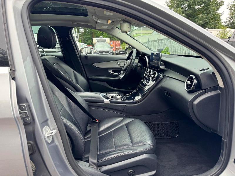 Продажа на аукционе авто 2016 Mercedes-benz C, vin: 55SWF4KB8GU140662, номер лота: 65839336