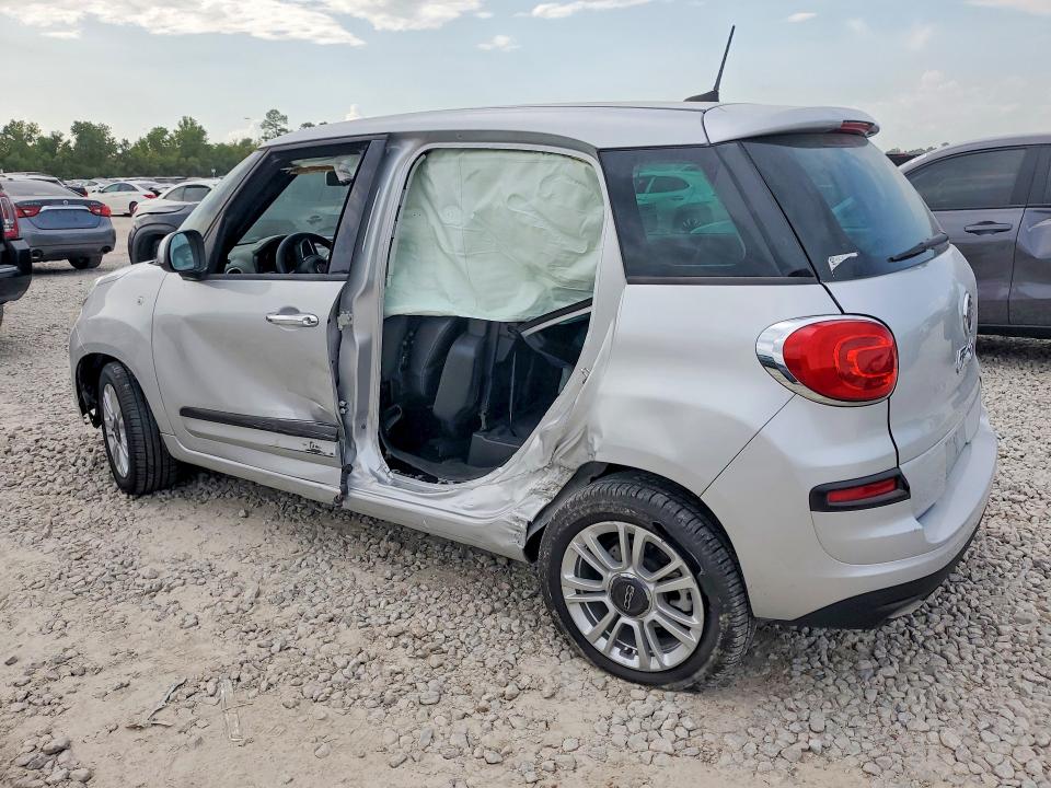 63374086 :رقم المزاد ، ZFBCFAAH4JZ040555 vin ، 2018 Fiat 500l مزاد بيع