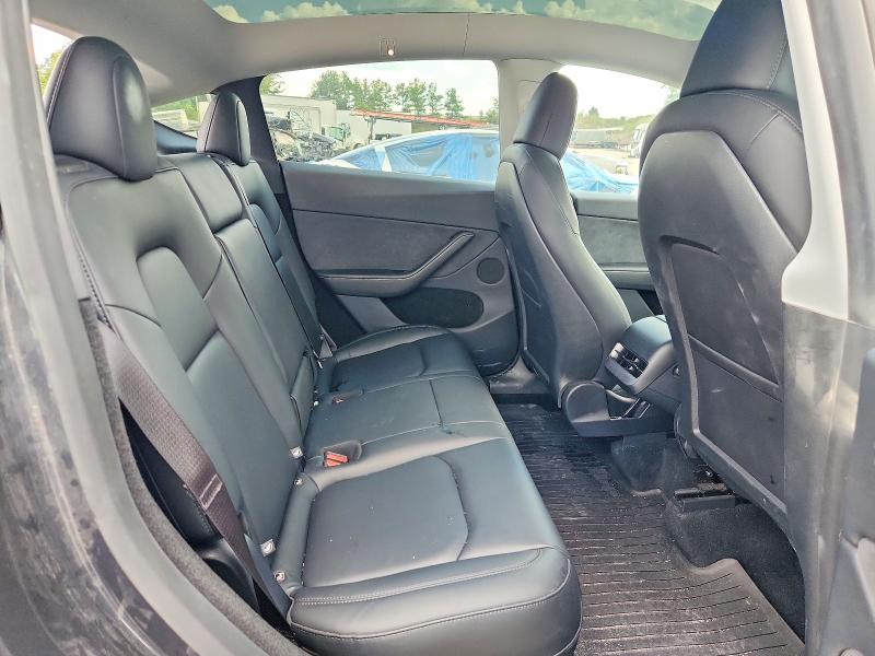 60560806 :رقم المزاد ، 7SAYGDEE1SA355497 vin ، 2025 Tesla Model Y مزاد بيع