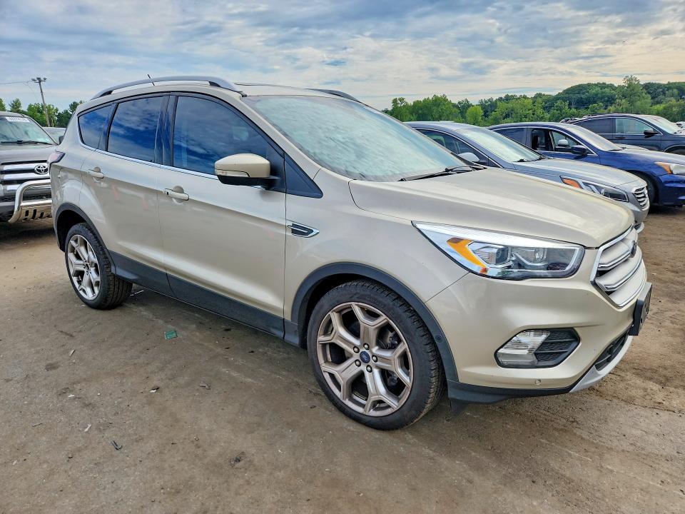 2018 Ford Escape მანქანა იყიდება აუქციონზე, vin: 1FMCU0J98JUA54652, აუქციონის ნომერი: 64176536