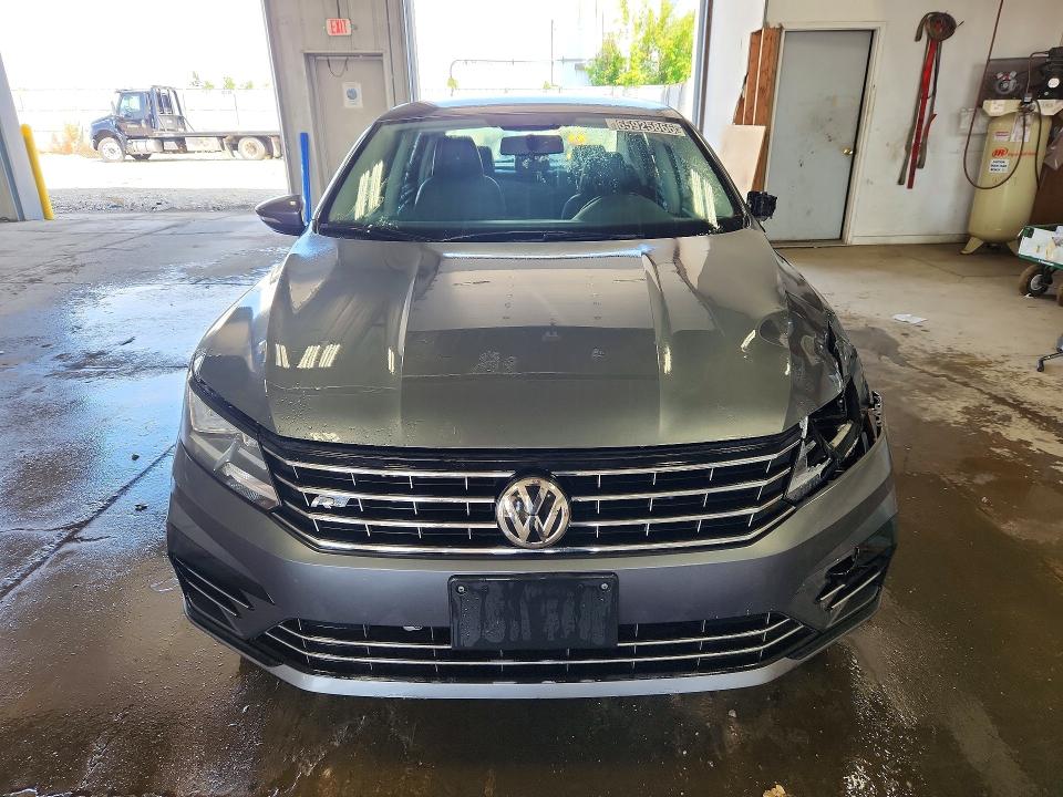 2018 Volkswagen Passat მანქანა იყიდება აუქციონზე, vin: 1VWAA7A34JC029999, აუქციონის ნომერი: 65925866