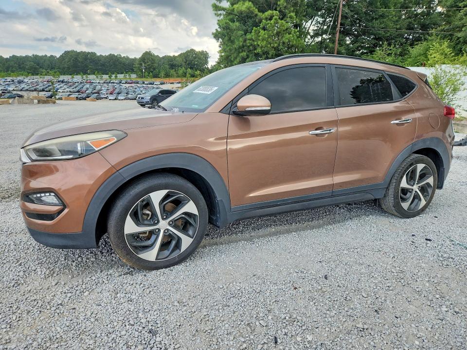 63300836 :رقم المزاد ، KM8J33A20GU076961 vin ، 2016 Hyundai Tucson مزاد بيع