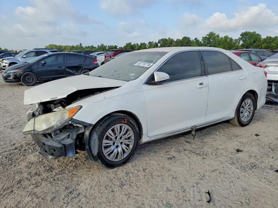 63719776 :رقم المزاد ، 4T4BF1FKXER397031 vin ، 2014 Toyota Camry مزاد بيع