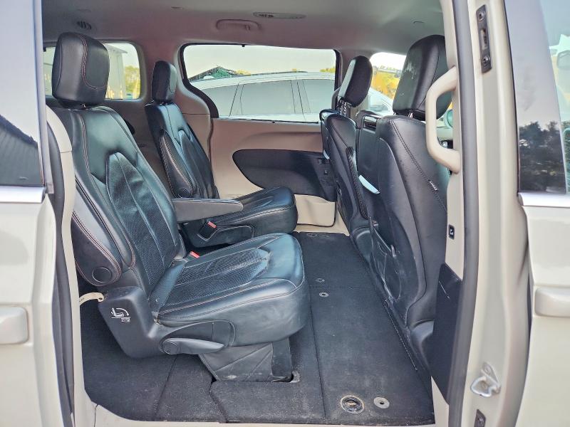 66304456 :رقم المزاد ، 2C4RC1EGXHR622665 vin ، 2017 Chrysler Pacifica مزاد بيع