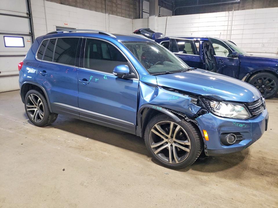 63383906 :رقم المزاد ، WVGWV7AX5HW507707 vin ، 2017 Volkswagen Tiguan مزاد بيع