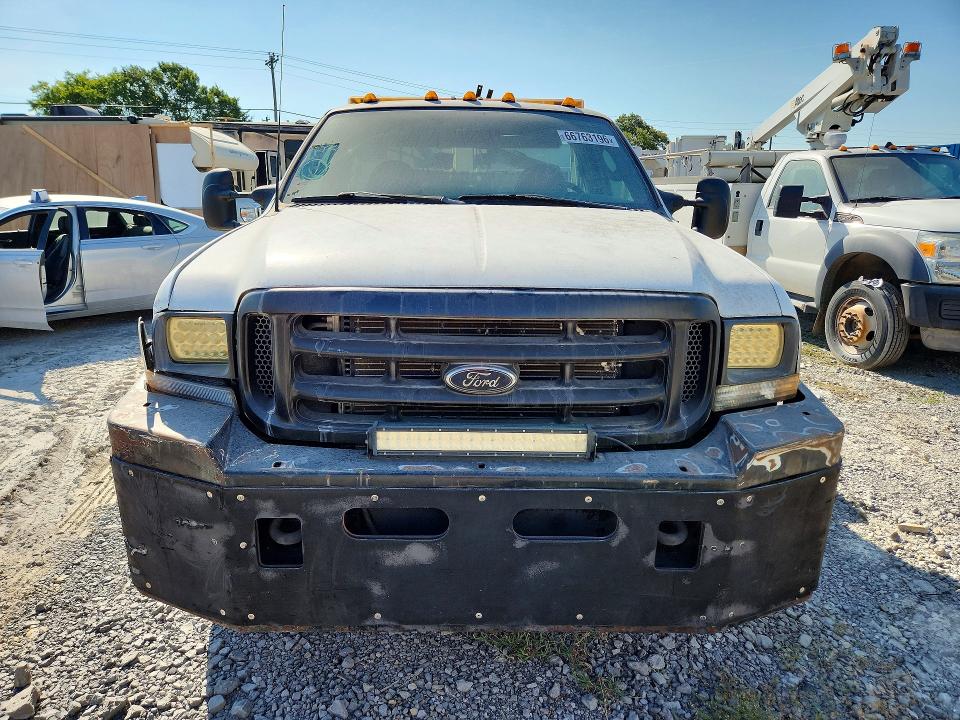 66763196 :رقم المزاد ، 1FDXF46P13ED84804 vin ، 2003 Ford F450 مزاد بيع