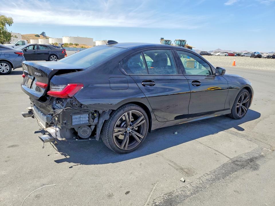 61447956 :رقم المزاد ، 3MW5R1J04N8C43434 vin ، 2022 Bmw 330i مزاد بيع