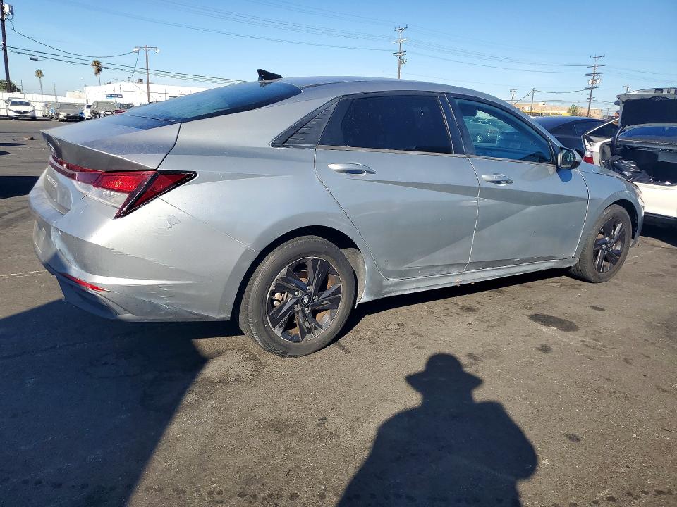 Продажа на аукционе авто 2021 Hyundai Elantra, vin: 5NPLM4AG2MH030050, номер лота: 65388906