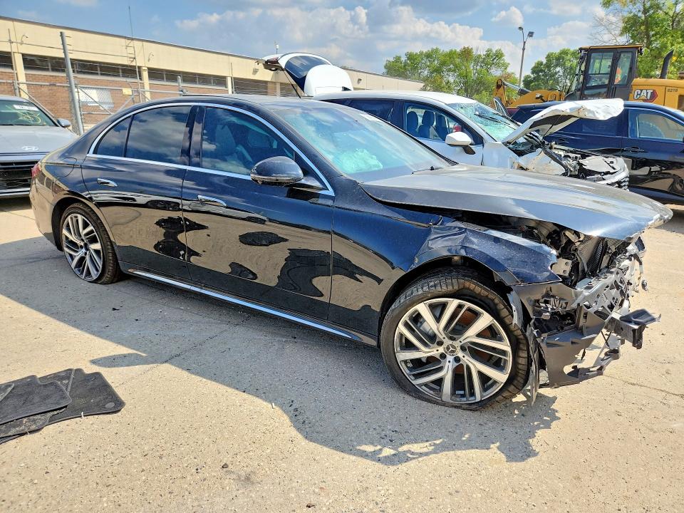 Продаж на аукціоні авто 2024 Mercedes-benz E, vin: W1KLF4HB4RA051006, номер лоту: 62262256