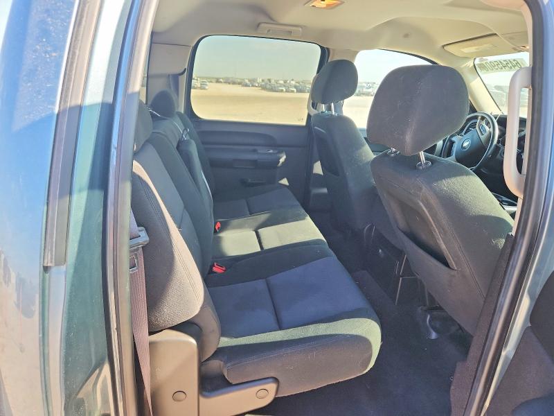 64545906 :رقم المزاد ، 3GCPKSE31BG228952 vin ، 2011 Chevrolet Silverado مزاد بيع