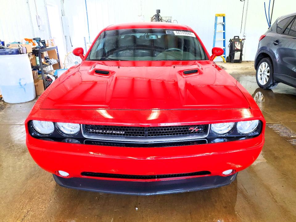 66749886 :رقم المزاد ، 2C3CDYBT9DH581561 vin ، 2013 Dodge Challenger مزاد بيع