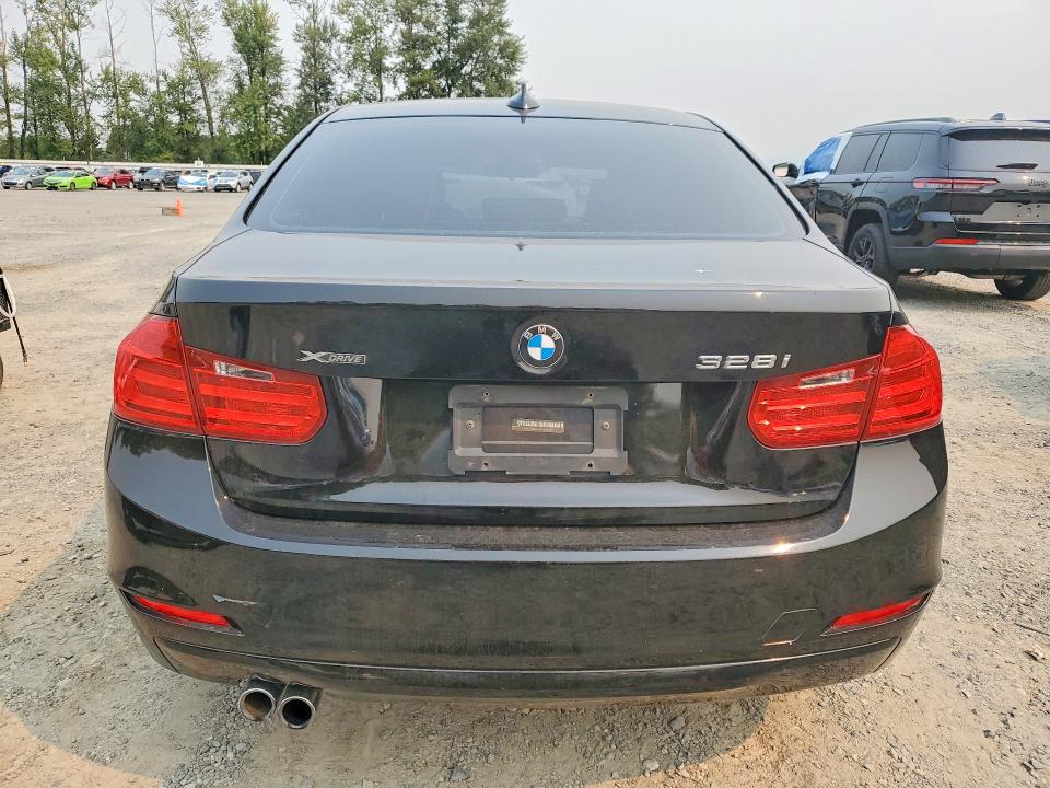 63605176 :رقم المزاد ، WBA3B5G58FNS15916 vin ، 2015 Bmw 328 مزاد بيع