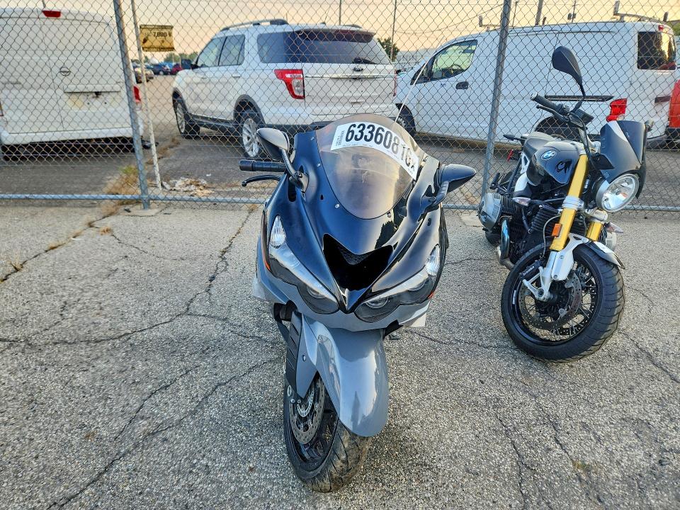 63360816 :رقم المزاد ، JKBZXNJ13JA005735 vin ، 2018 Kawasaki Zx1400 مزاد بيع