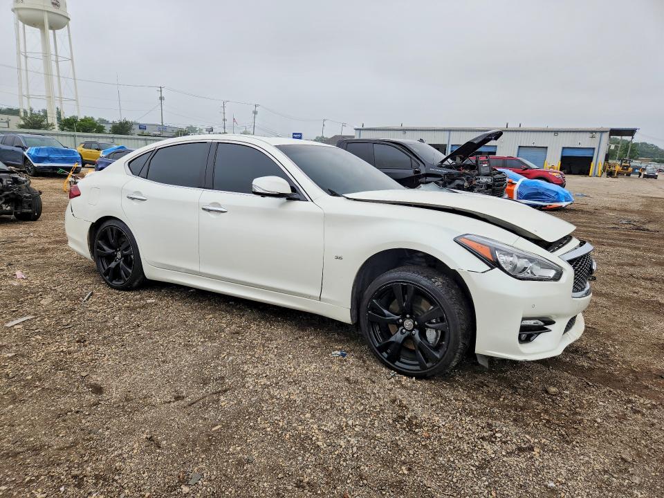 64313256 :رقم المزاد ، JN1AY1AR3JM120002 vin ، 2018 Infiniti Q70 مزاد بيع