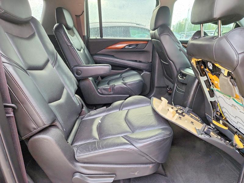 65231696 :رقم المزاد ، 1GYS4GKJ5FR242826 vin ، 2015 Cadillac Escalade مزاد بيع
