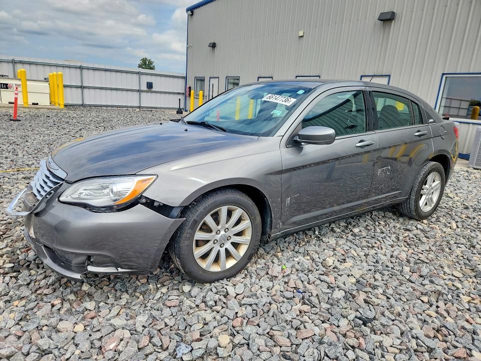 Продажа на аукционе авто 2012 Chrysler 200, vin: 1C3CCBBG3CN303490, номер лота: 66147736