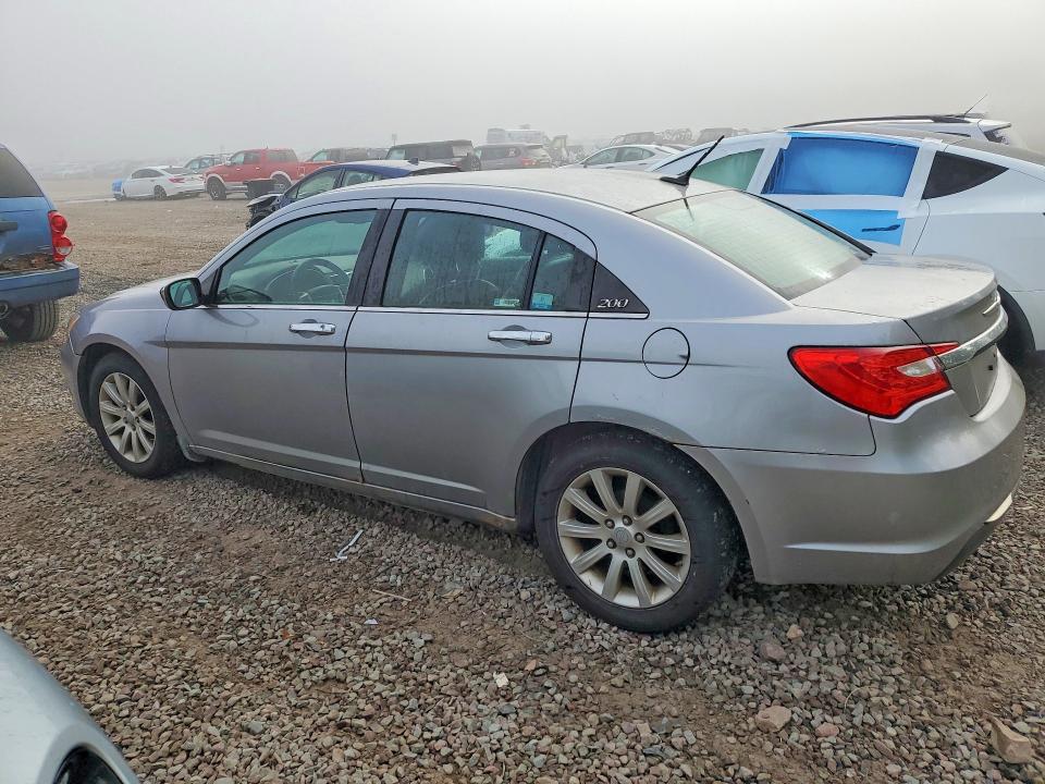 65579016 :رقم المزاد ، 1C3CCBCG2DN612545 vin ، 2013 Chrysler 200 مزاد بيع