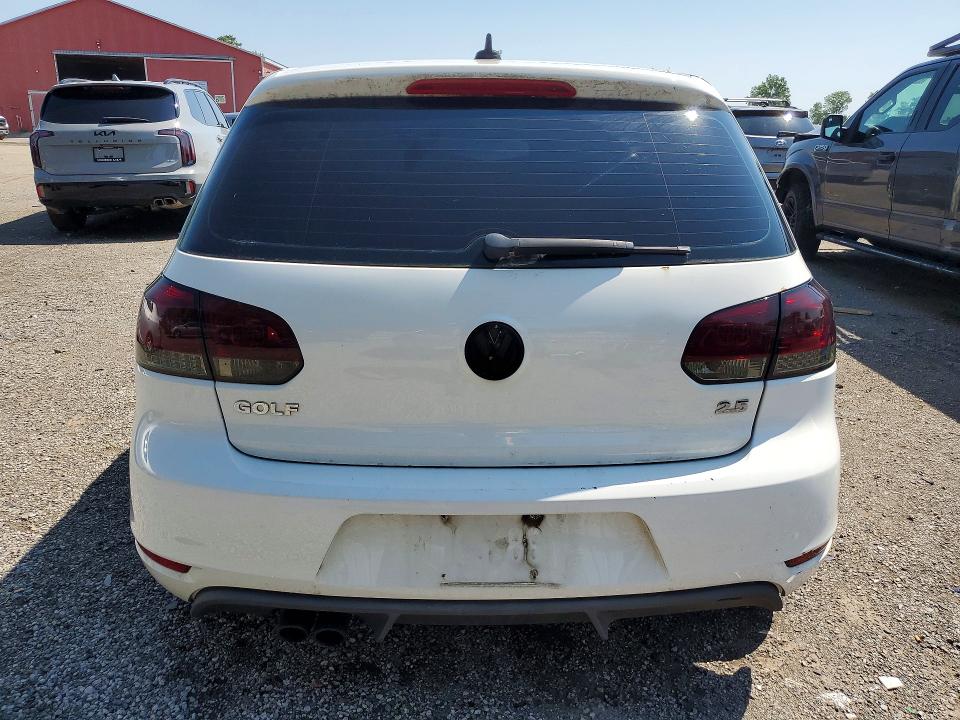 61945736 :رقم المزاد ، WVWBA7AJ6BW104322 vin ، 2011 Volkswagen Golf مزاد بيع