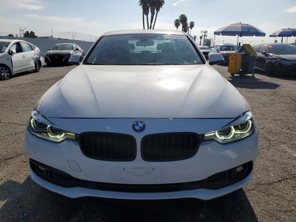 Продаж на аукціоні авто 2017 Bmw 320, vin: WBA8E1G3XHNU17387, номер лоту: 64374836