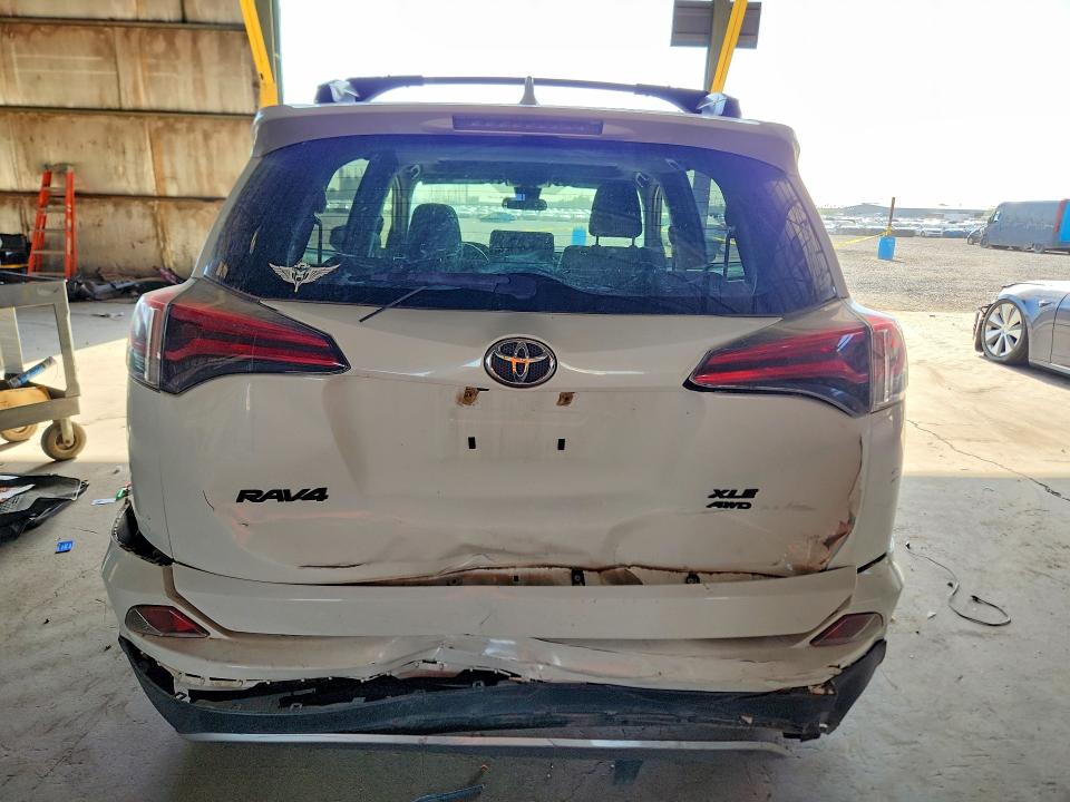 Aukcja sprzedaży 2017 Toyota Rav4, vin: JTMRFREV6HJ708032, numer aukcji: 66598966