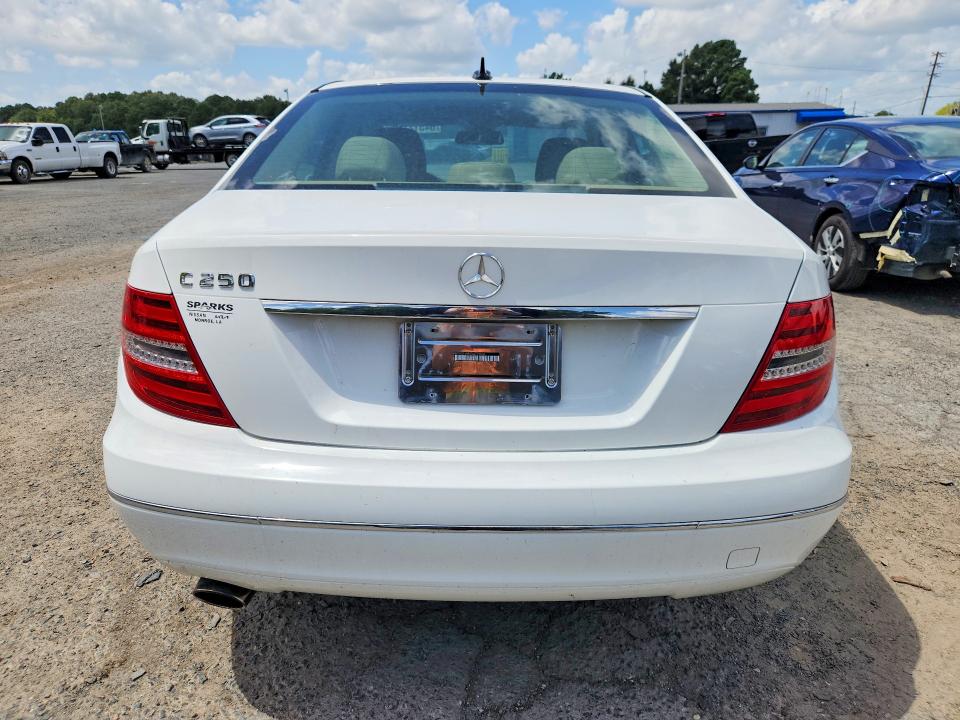 2013 Mercedes-benz C მანქანა იყიდება აუქციონზე, vin: WDDGF4HB7DA771541, აუქციონის ნომერი: 64512156