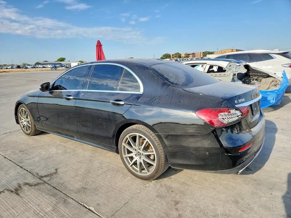 2022 Mercedes-benz E მანქანა იყიდება აუქციონზე, vin: W1KZF8DB0NB044257, აუქციონის ნომერი: 65988186