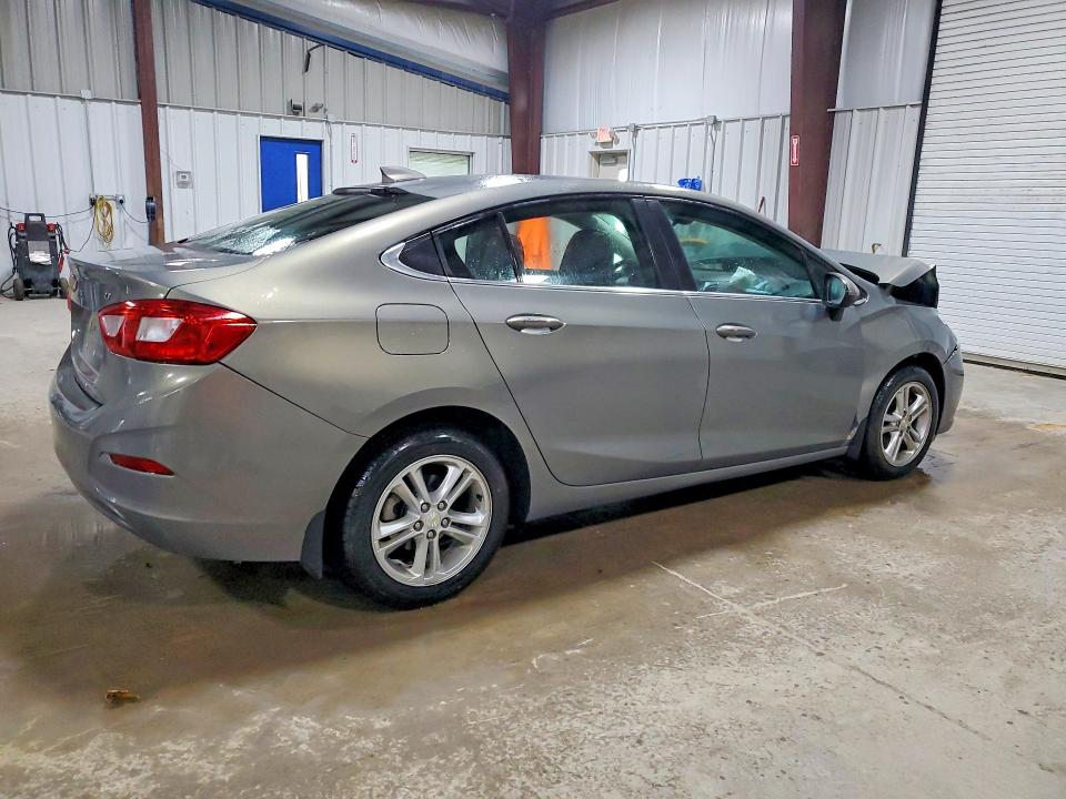 2017 Chevrolet Cruze მანქანა იყიდება აუქციონზე, vin: 1G1BE5SM6H7141349, აუქციონის ნომერი: 66646636