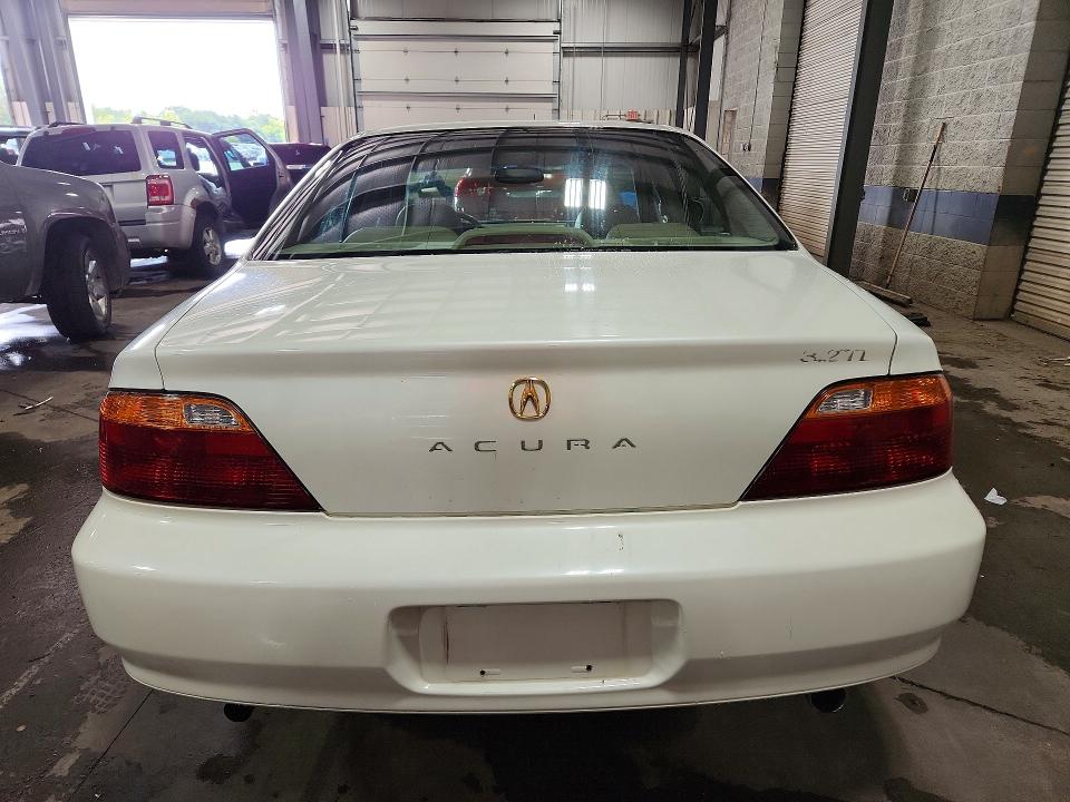Продажа на аукционе авто 2001 Acura 3.2tl, vin: 19UUA56621A013529, номер лота: 64597396