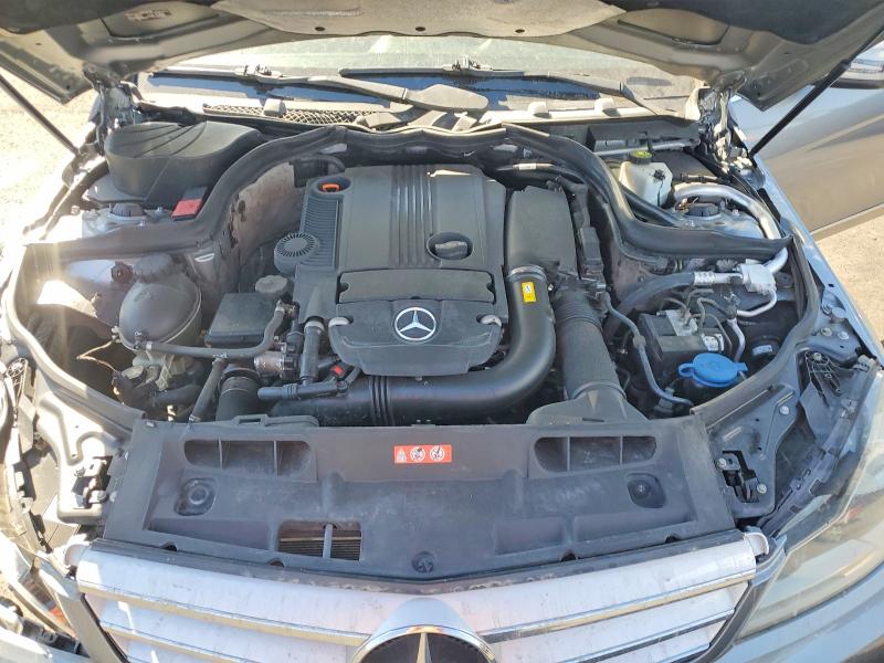 2012 Mercedes-benz C მანქანა იყიდება აუქციონზე, vin: WDDGF4HB6CR201191, აუქციონის ნომერი: 65877136