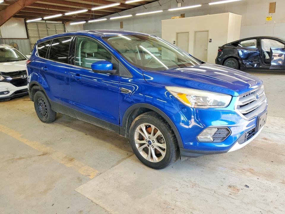 Продажа на аукционе авто 2017 Ford Escape, vin: 1FMCU9GD8HUC20050, номер лота: 66350696