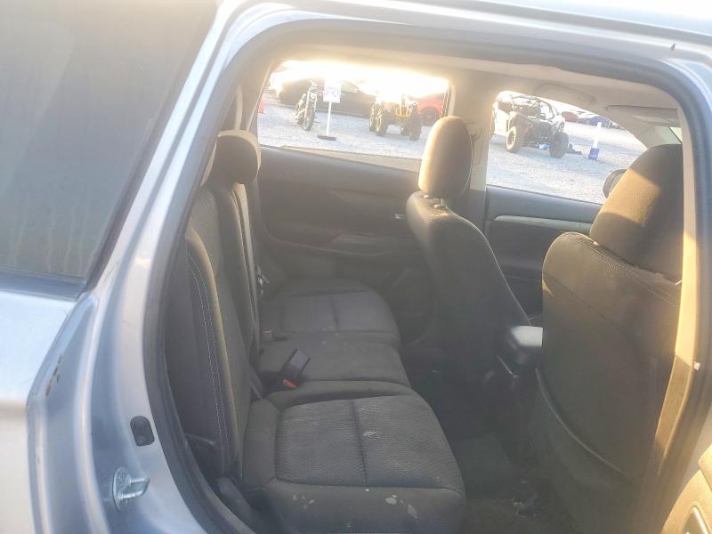 66113106 :رقم المزاد ، JA4AD3A3XGZ020310 vin ، 2016 Mitsubishi Outlander مزاد بيع
