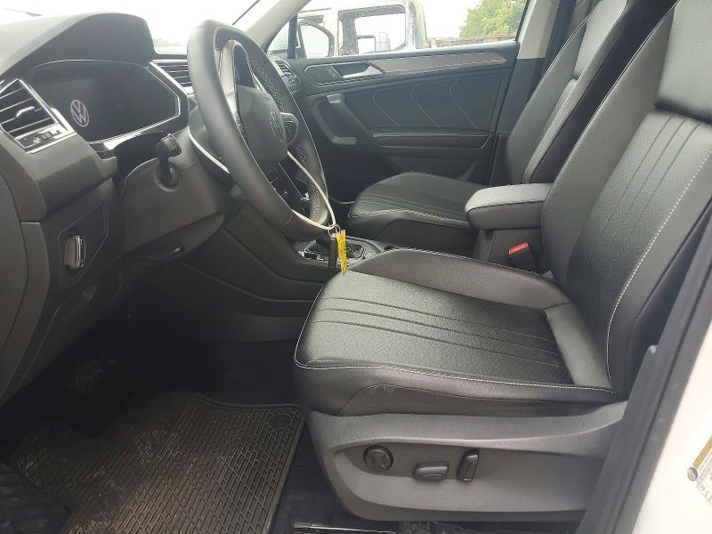 64837546 :رقم المزاد ، 3VV2B7AX1NM115753 vin ، 2022 Volkswagen Tiguan مزاد بيع