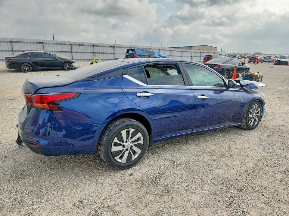 Продаж на аукціоні авто 2019 Nissan Altima, vin: 1N4BL4BV1KC132305, номер лоту: 63802326