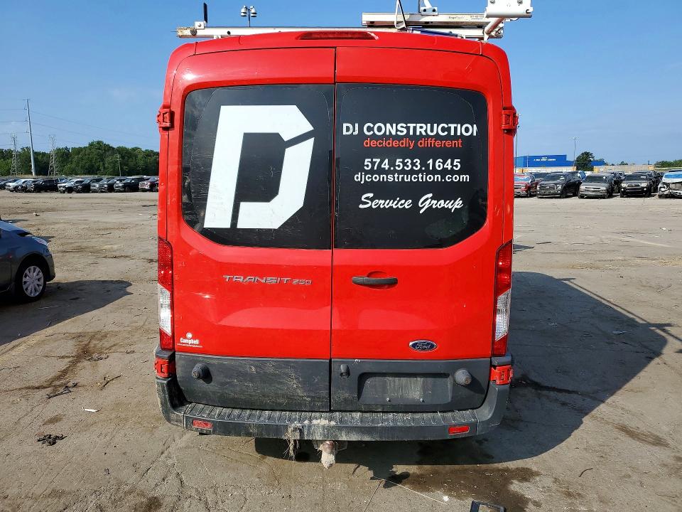 Auction sale of the 2017 Ford Transit, vin: 1FTYR2CM9HKA01201, lot number: 65794556