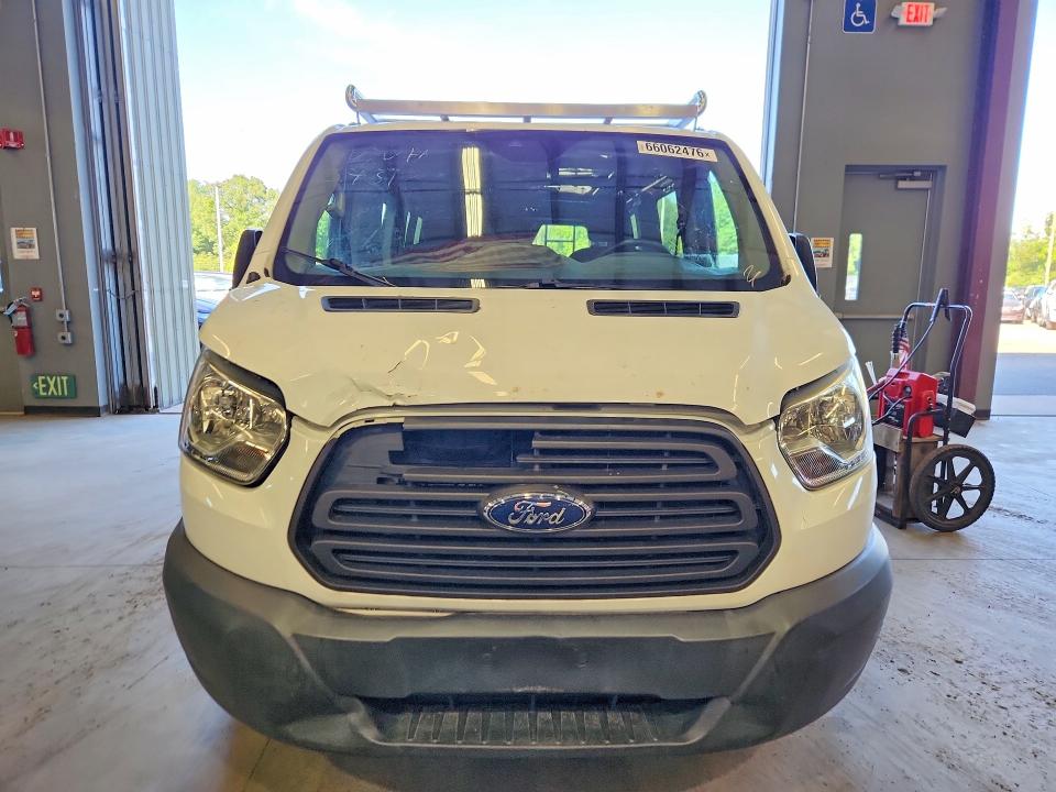 66062476 :رقم المزاد ، 1FBZX2ZG4FKA22003 vin ، 2015 Ford Transit مزاد بيع